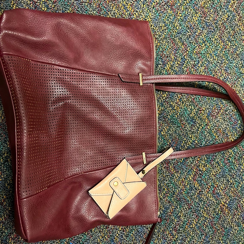 Market & Spruce stitch fix tote-maroon